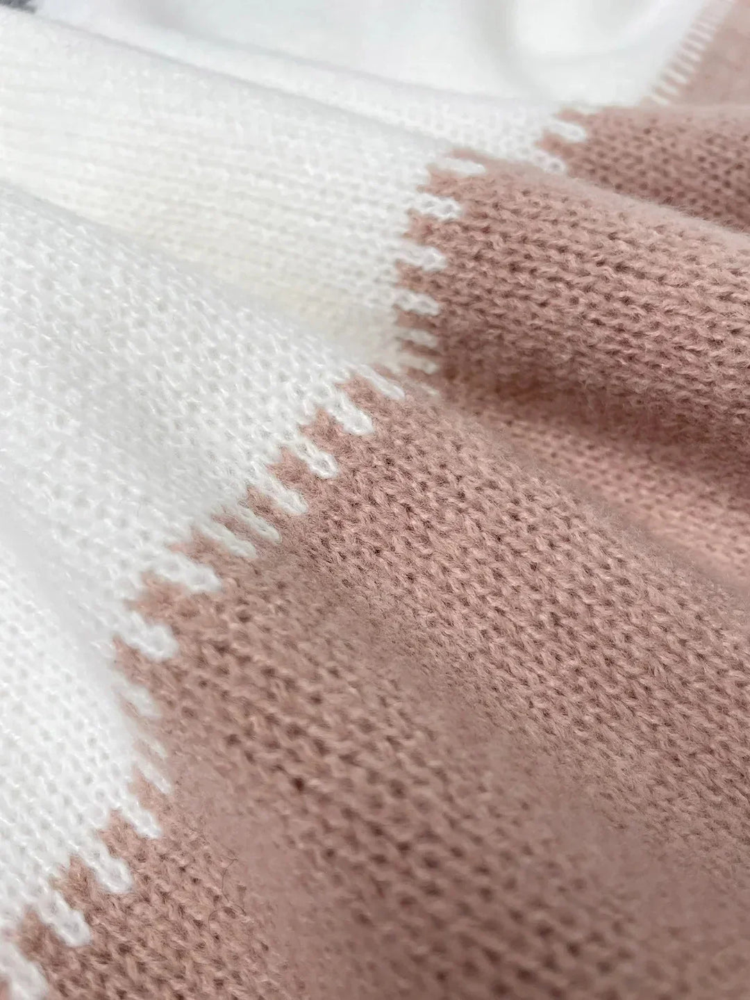 Jasmin - Long Sleeve Sweater